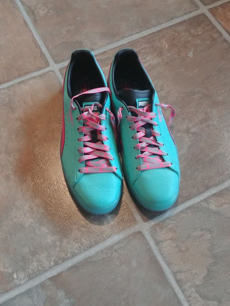 Men's Puma Clyde Miami Edition Size 13
