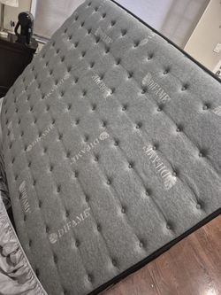 full size mattress with bed base