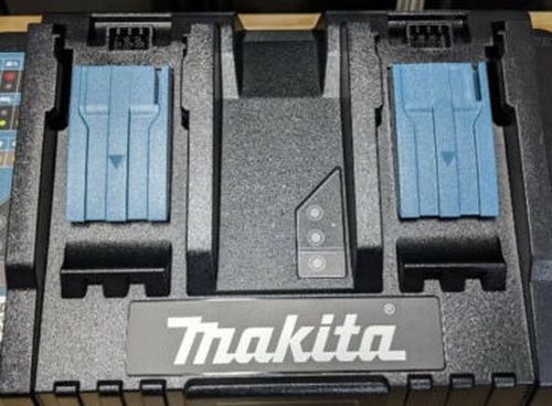 Mikita DC18RD 18V Dual Radid Charger
