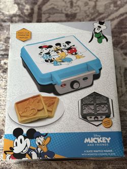 Disney Mickey & Friends 4-Slice Waffle Maker - New