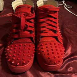 🔥 Red Christian Louboutin “Tristan” Spiked Sneakers 🔥