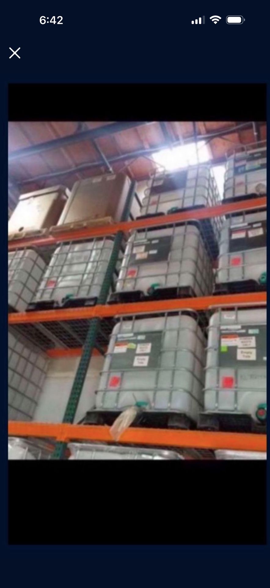 Used for oil plastic container of 275 gallons with metal cage,