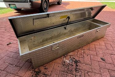 Truck tool box aluminum