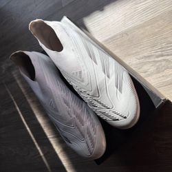 Predators Cleats