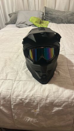 Noel Dot Helmet