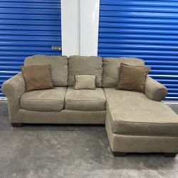Comfortable Sectional Couch (free delivery)