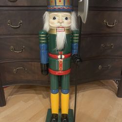 NUTCRACKER IN PERFECT CONDITION!!!