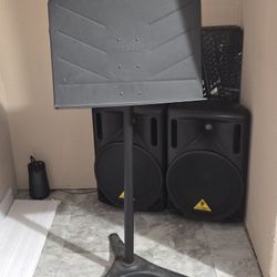 Pro-Line Music Stand With Base