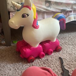 Silly Skater Unicorn For Toddlers