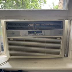 Frigidaire A/C 6,000 BTU Air Conditioner 