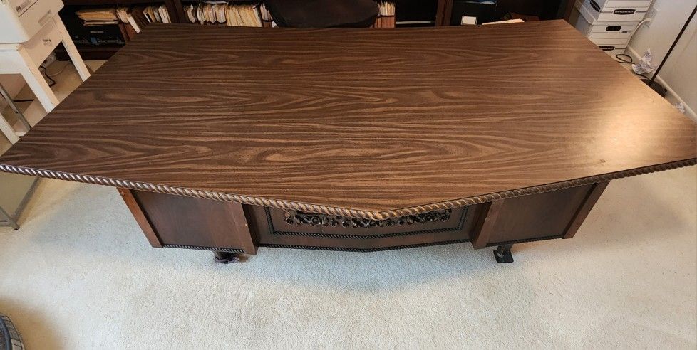 Free Desk