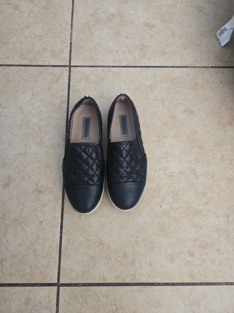 Size 7 1/2 Woman $5