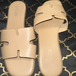 Sandals (NEW)