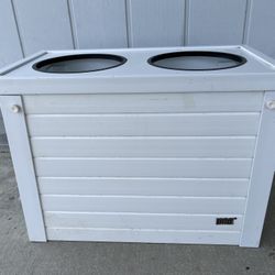 Feeder AND Holder( Food)