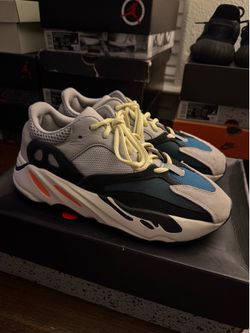 Size 8.5 Men’s Adidas Yeezy Boost 700 Wave Runner No Box Lightly Worn
