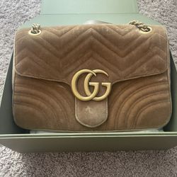 Gucci - Velvet Medium Matelasse GG Marmont Bag