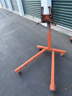 Engine Holder