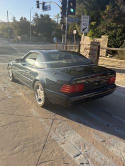 R129 SL500 Panoramic Hardtop Only (NOT THE CAR)