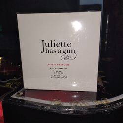 Juliette Has A Gun Fragrance 