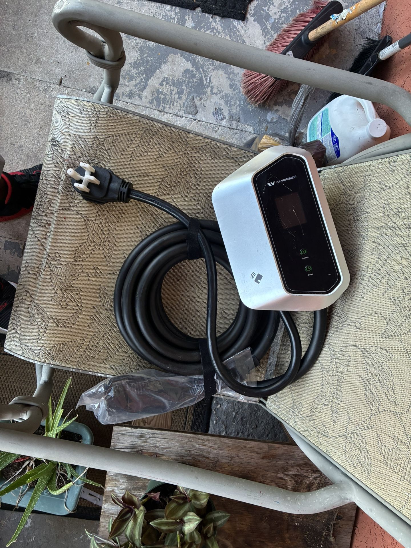 EV charger