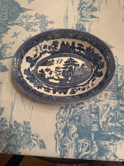 Johnson Brothers blue willow serving bowl