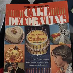 Wilton cake decorating book