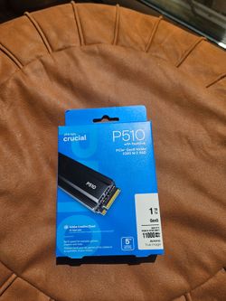 Crucial P510 1TB SSD w/ heatsink
