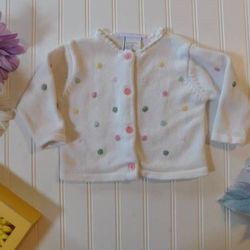 Vtg 2007 Girls Vitamins Baby 6 Months White Warm Cardigan Sweater