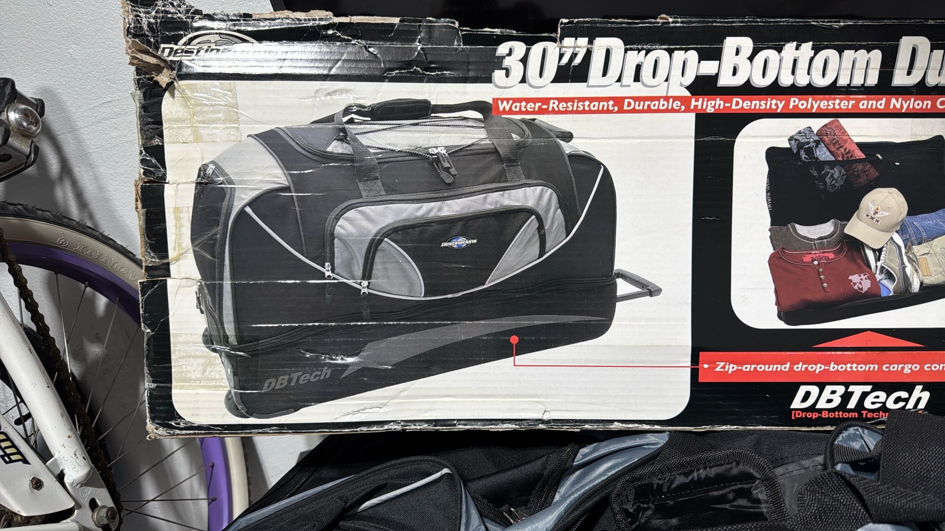 30” Drop Bottom Duffle Bag NEW never Used 