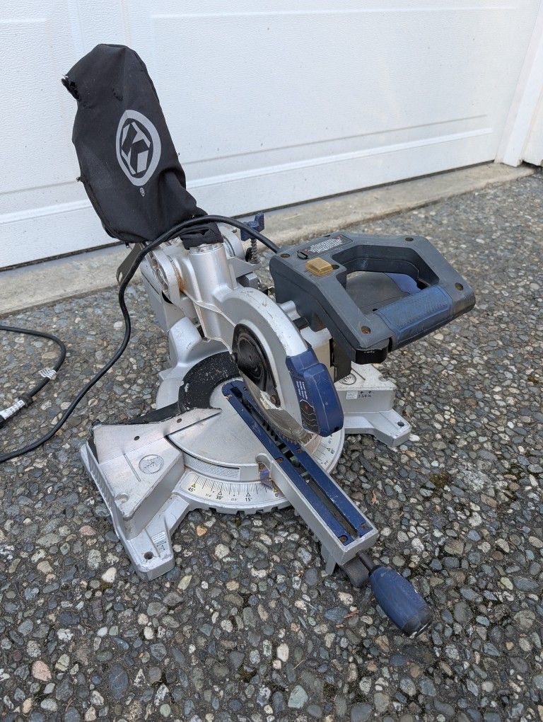 Kobalt 7 1/4" 9-amp Compound Miter Saw