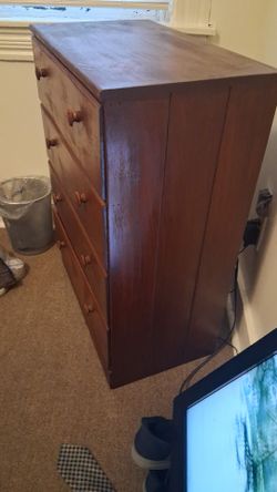 Queen bed and bureau
