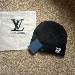 Lv Beanie