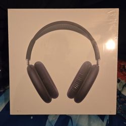 BRAND NEW SEALED AIRPOD MAX
