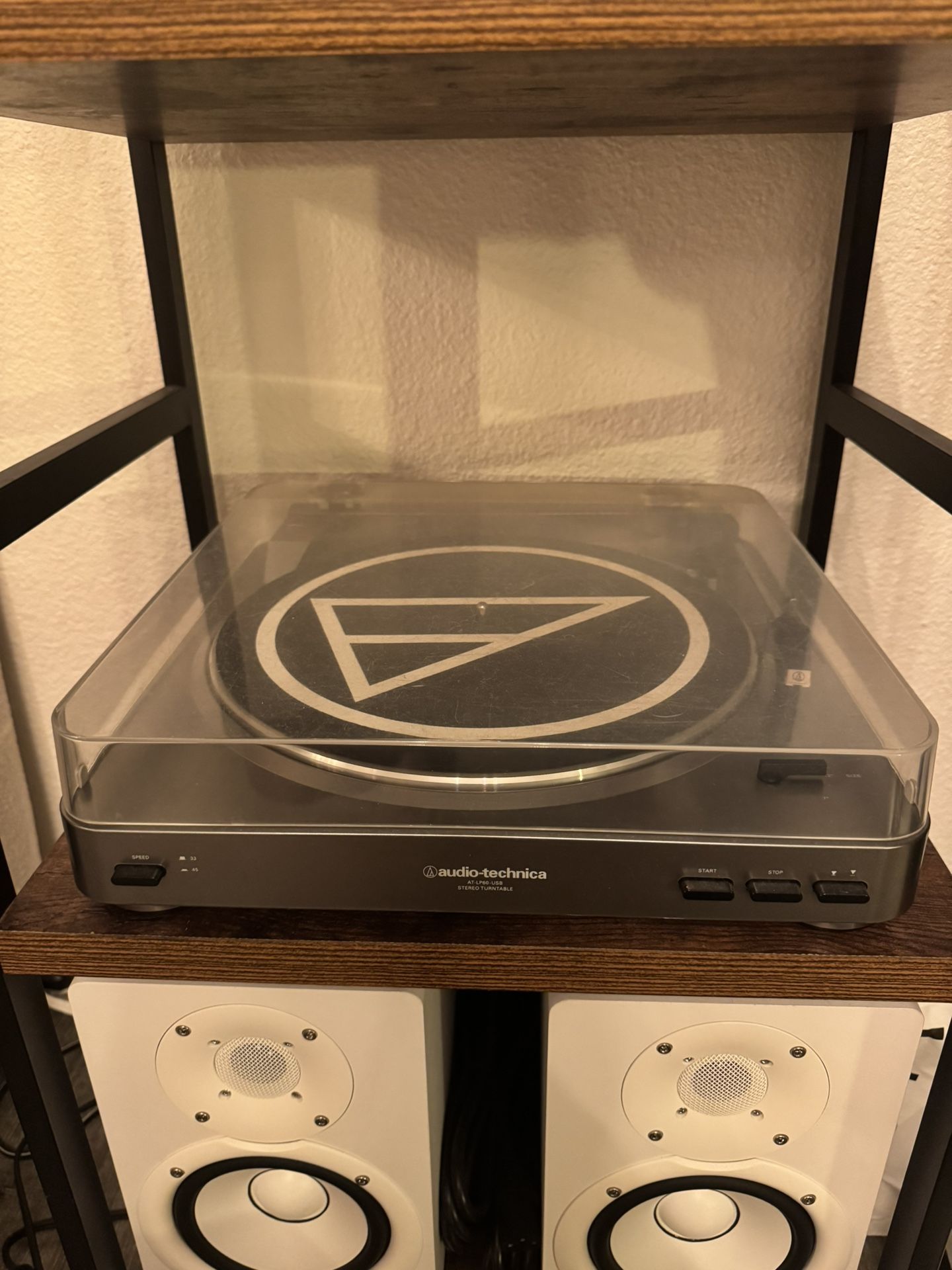 audio-technica: record player