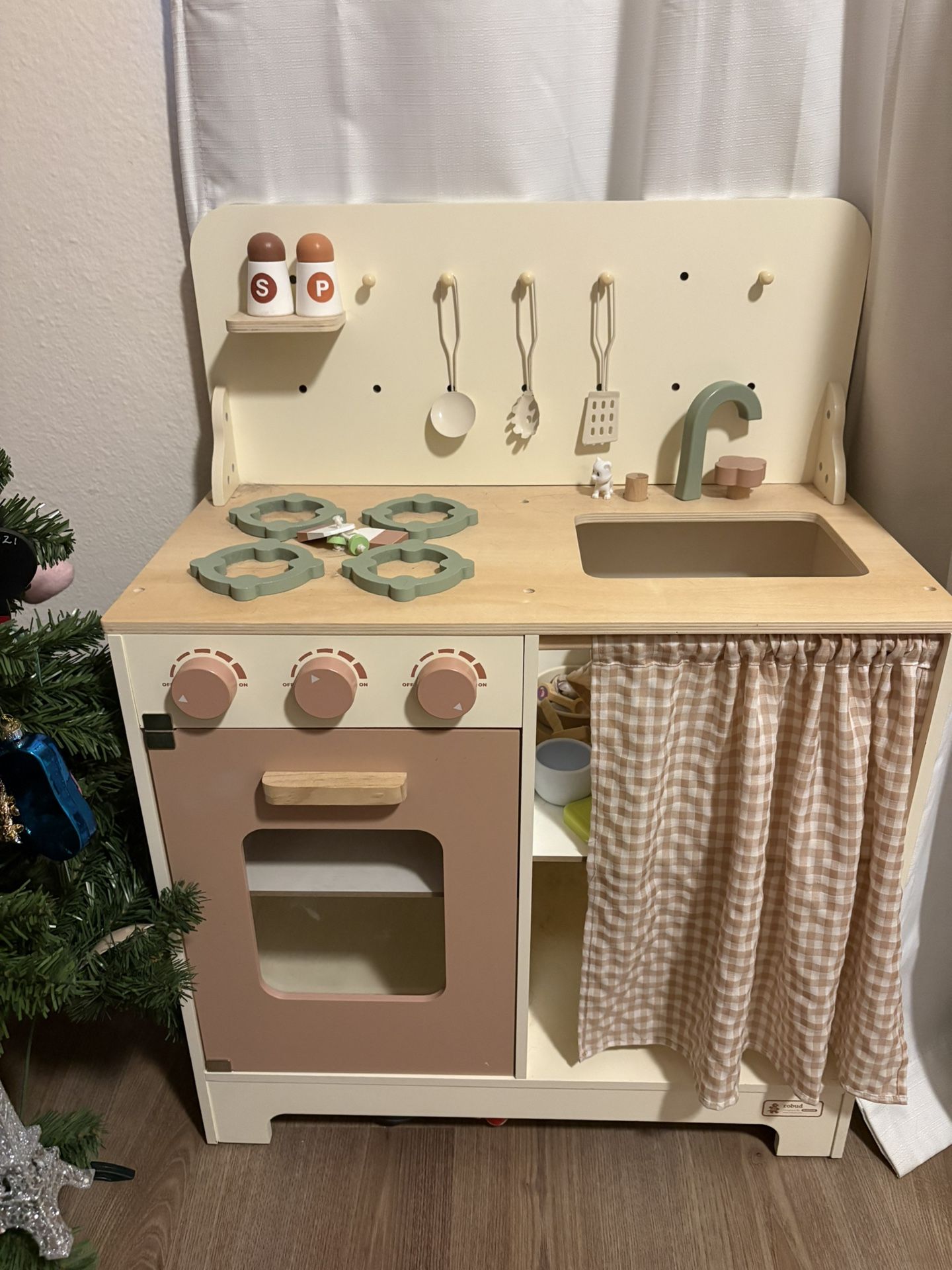 Tiny Kitchen