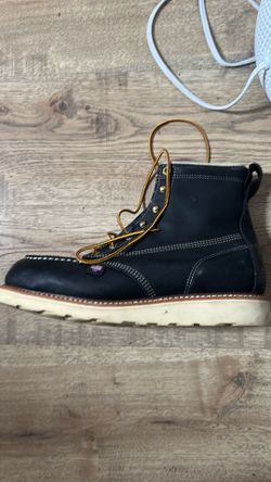 Thorogood 10 1/2 EE steel toe