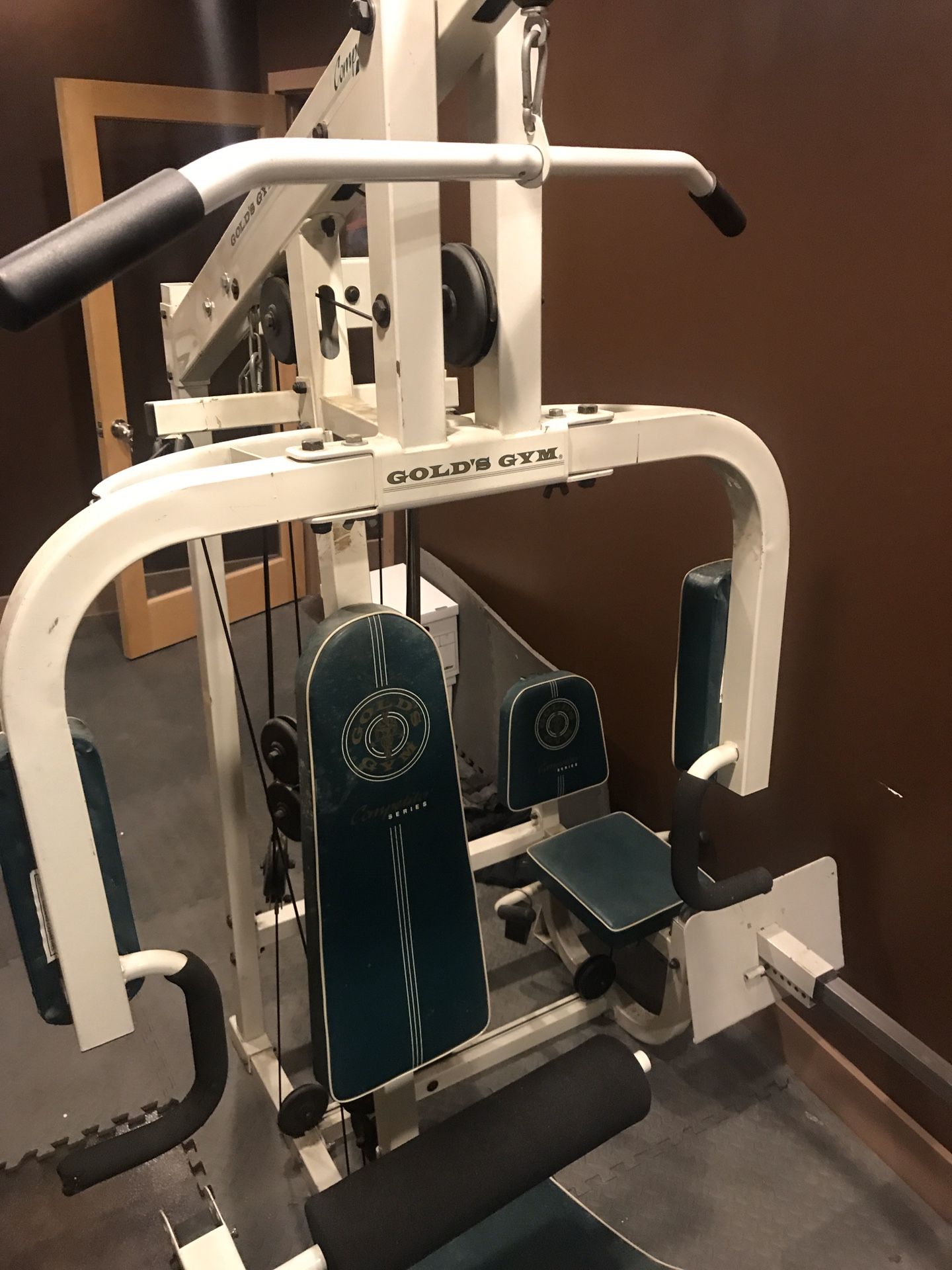 Gold’s Gym Home Gym Competitor Series Vintage in great shape! for Sale