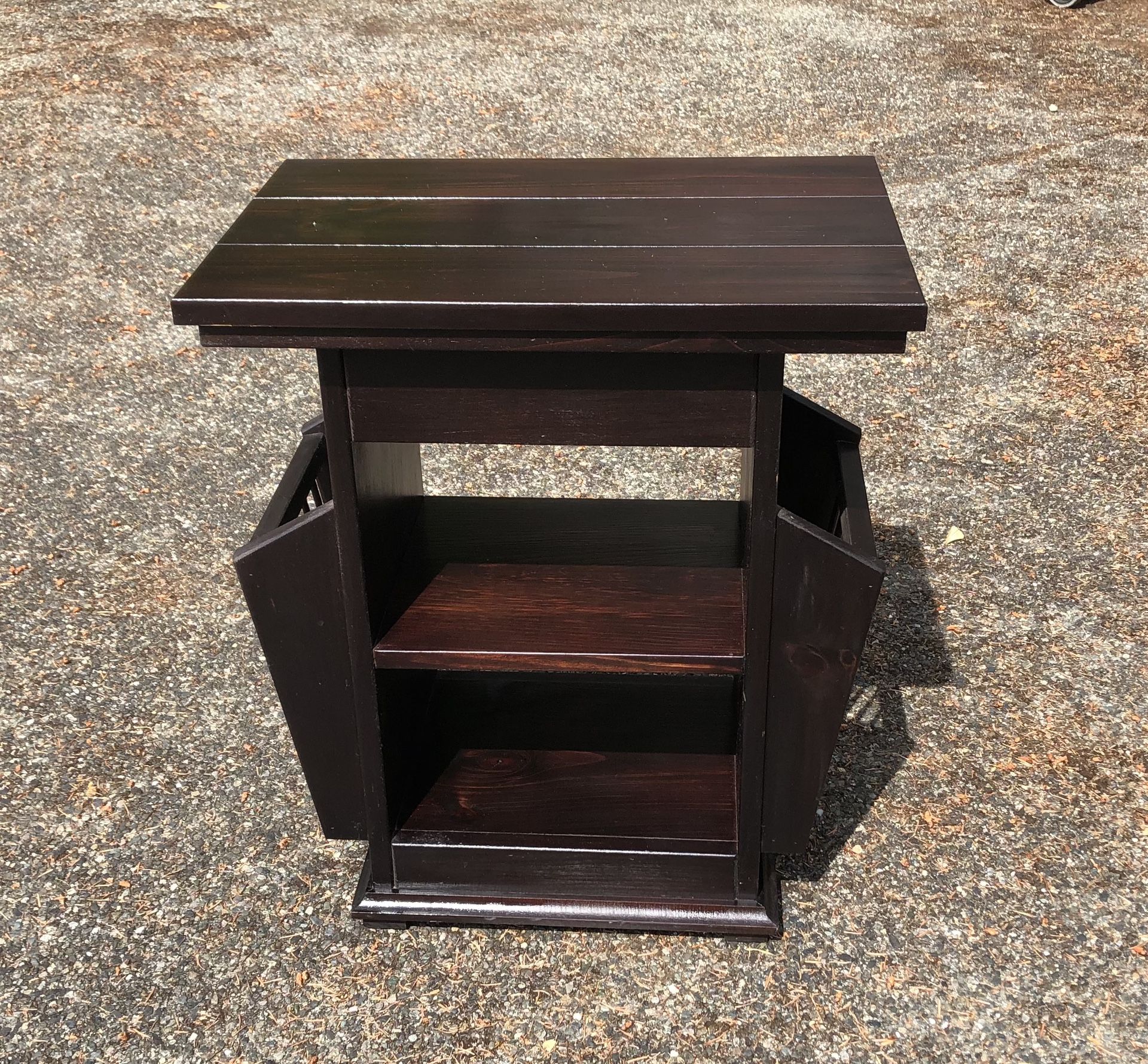 Solid Wood Side Or End Table With Book Or Magazine Rack