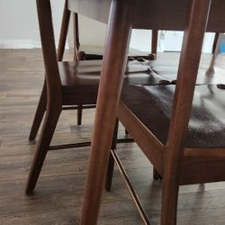 Table & Chair Set