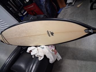 Unsung surf board  7 foot 2