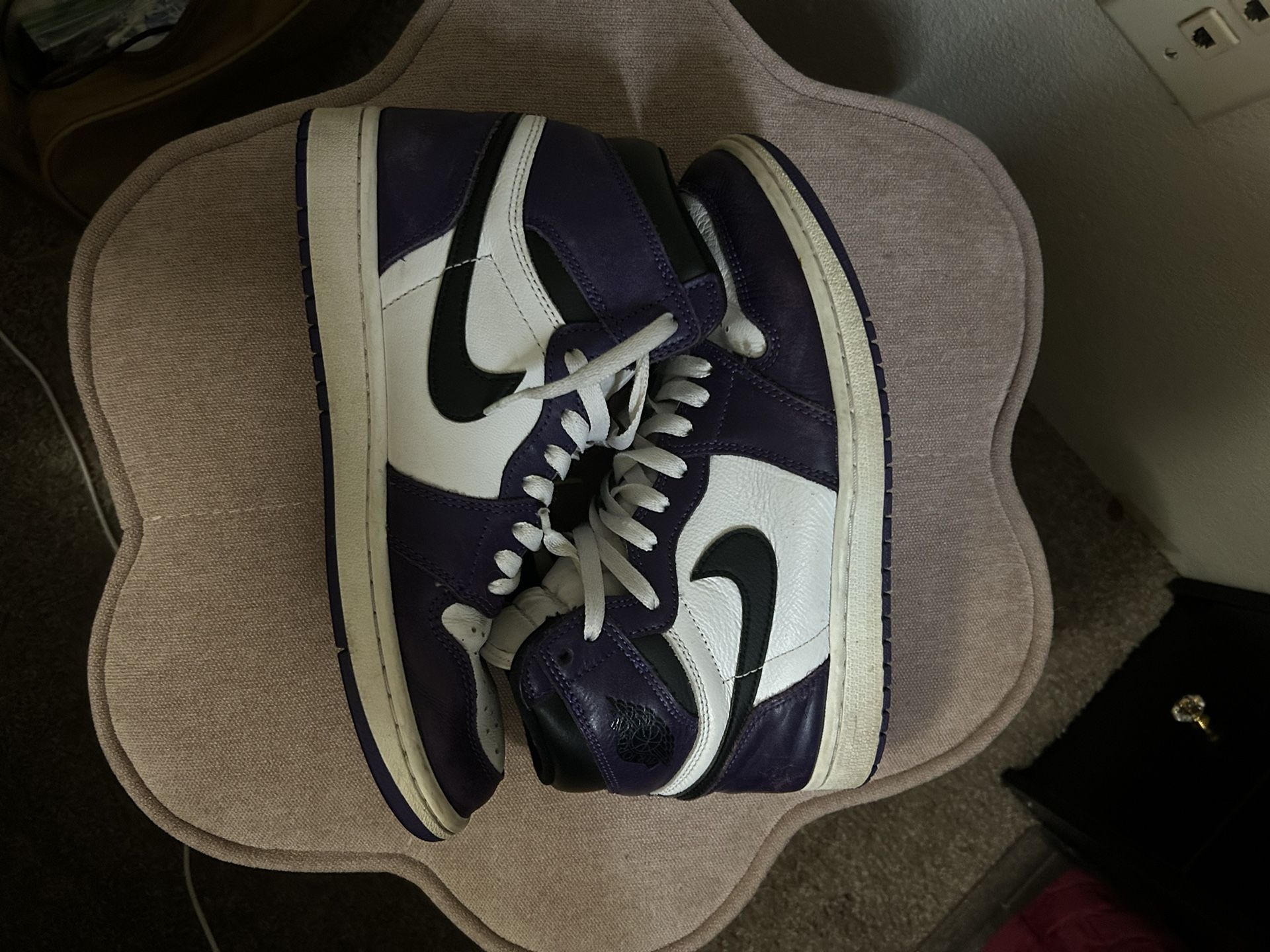 Air Jordan 1 Retro Court purple