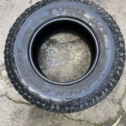 Toyo Open Country A/T – LT265/70R17 – Used