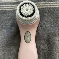 Face Scrubber - Great Condition!
