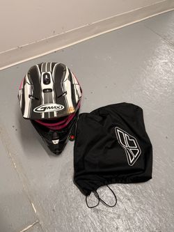 Gmax helmet