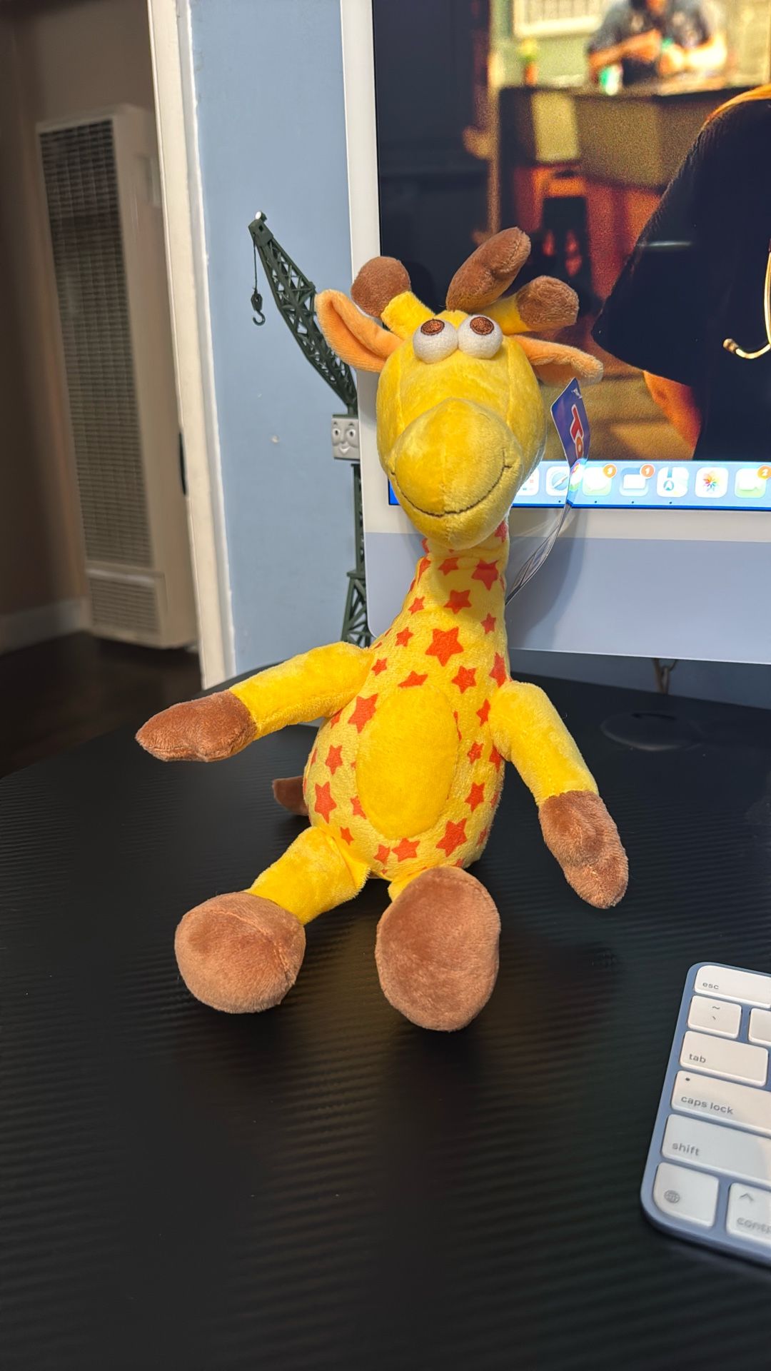 Geoffrey the Giraffe 17" Plush Toys R Us