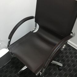 Desk chair