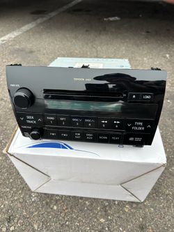Toyota Tundra radio and cd player