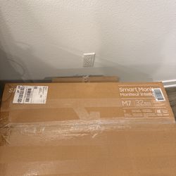 Brand  New Samsung M7 Smart Monitor 32”