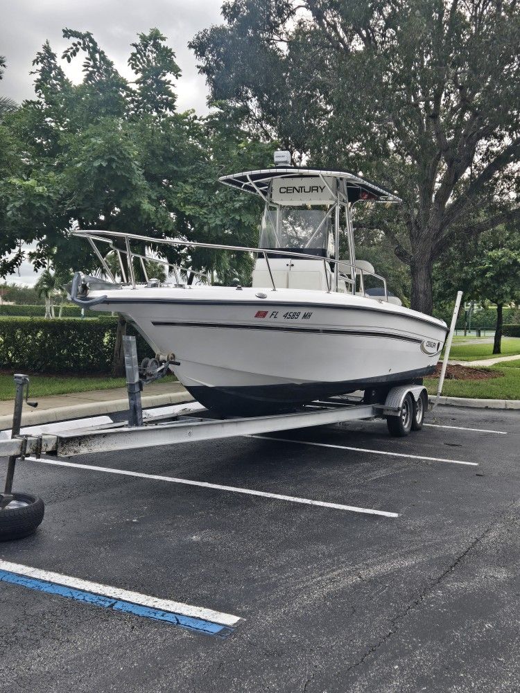 CENTURY 2004 YAMAHA 200 HP 4 STROKE 24" for Sale in Pembroke Pines, FL