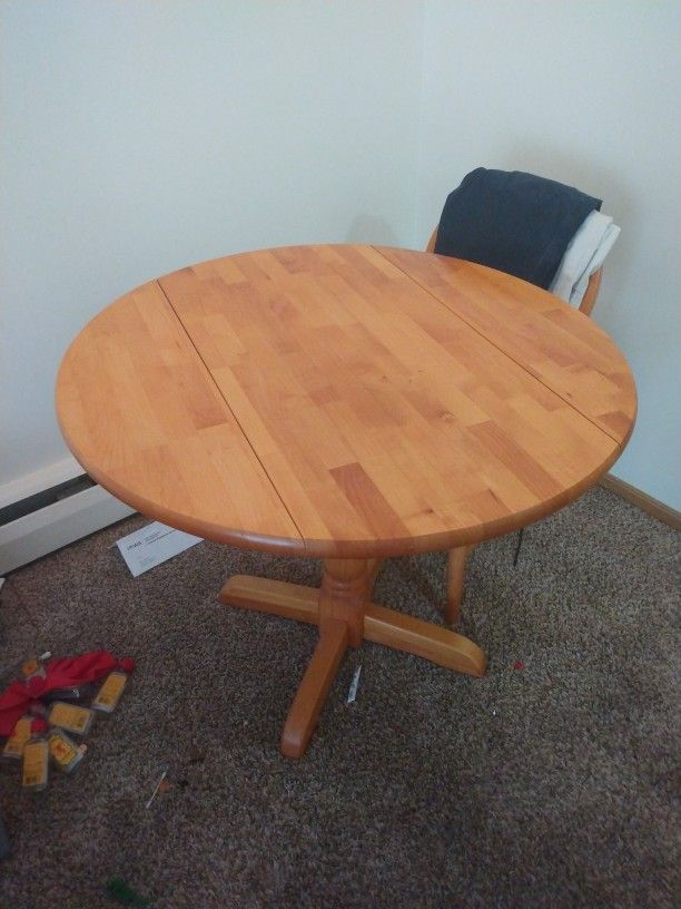 Small Dinning Table W/ Two Chairs 